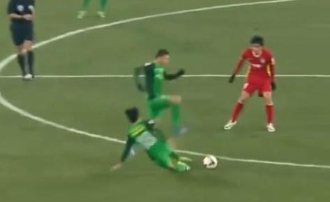 马季奇回顾被队友郎征飞铲：他说对手抢你有点难，想顺带帮帮他们